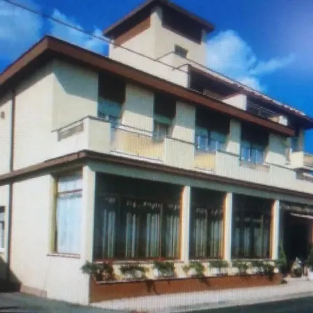 Faro 2* 西尼加利亚