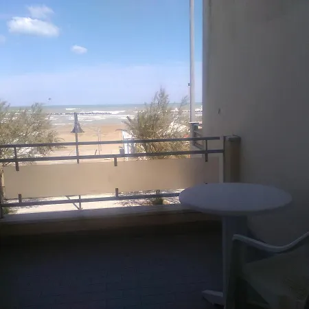 Ξενοδοχείο Faro Σενιγκάλια