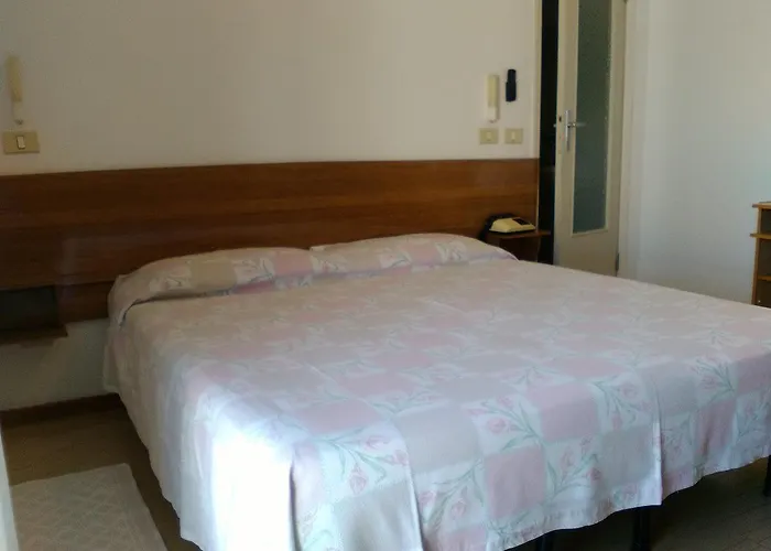 酒店 Faro 西尼加利亚